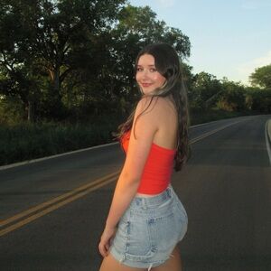 Meet your Posher, Dani